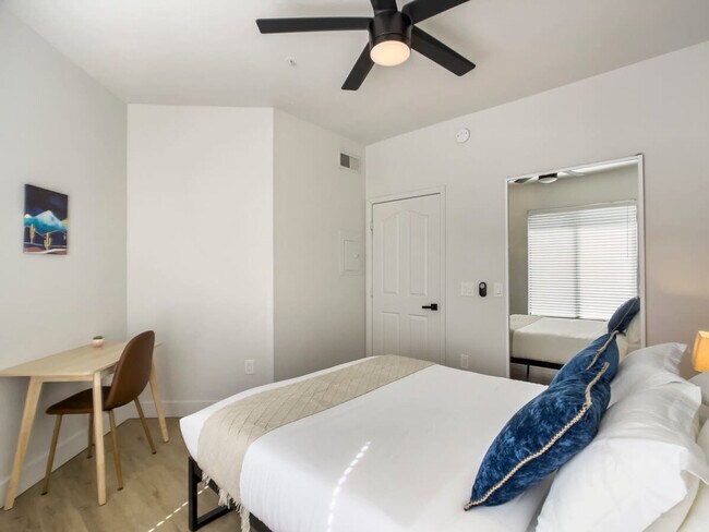 Foto del edificio - 15608 N 71st St