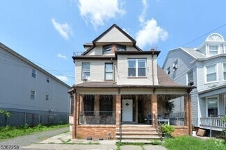 Building Photo - 100 N 9th St