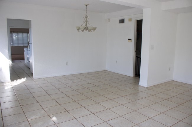 Photo - 620 Sheridan Blvd (Orlando, FL) House