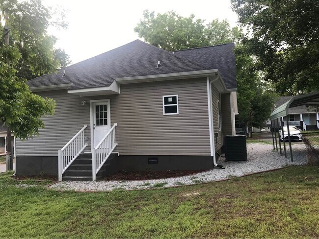 Foto del edificio - 1229 Bell St