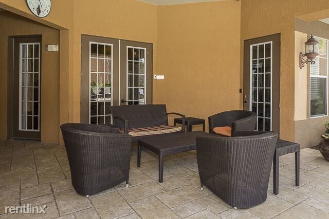 Foto del edificio - 5444 Gardens Park Boulevard
