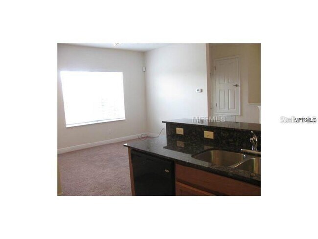 Foto del edificio - 6051 Kirkland Way
