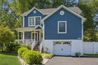Building Photo - 32 Beechwood Rd