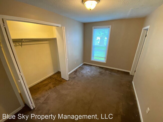 Building Photo - 4 br, 2 bath House - 817 w. North St.