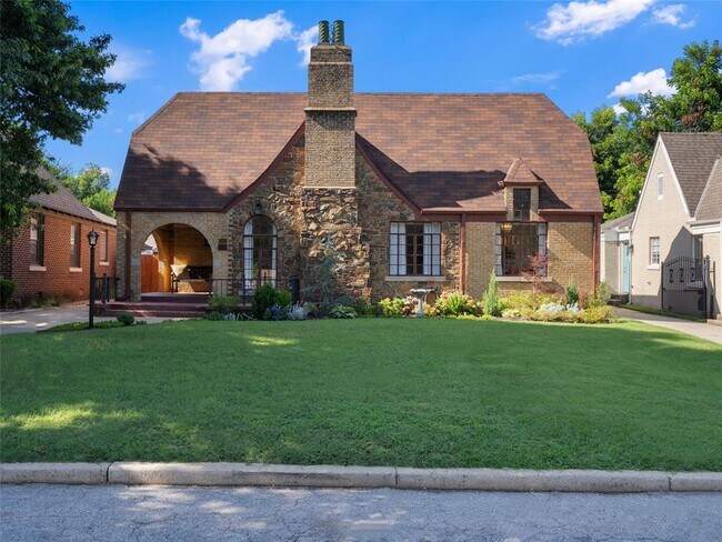 Foto del edificio - 212 Edgemere Ct