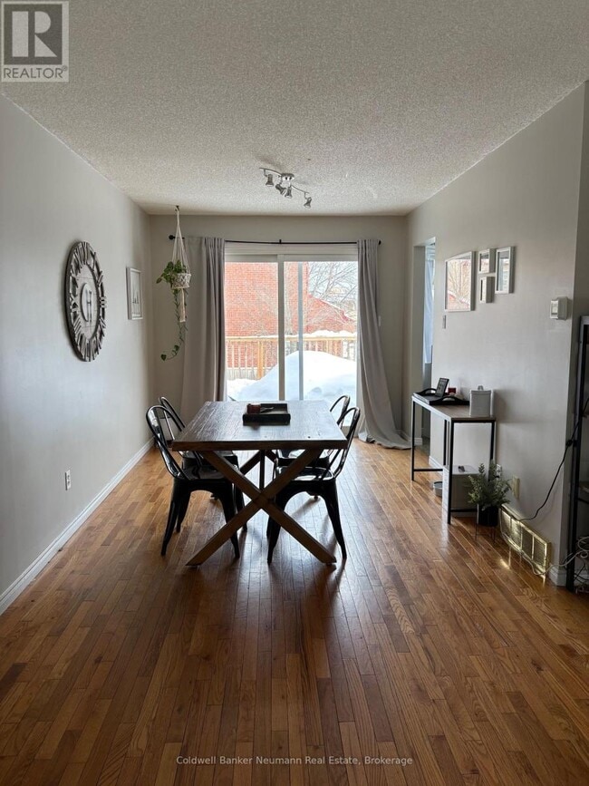 Photo du bâtiment - 10 Watt St