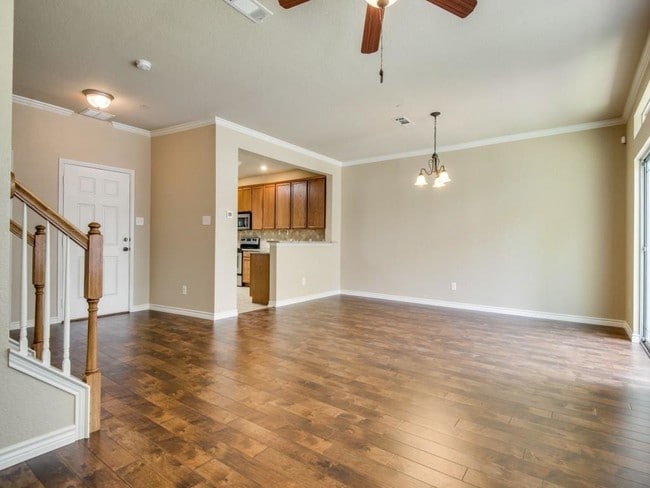Building Photo - 5851 Clearwater Ct