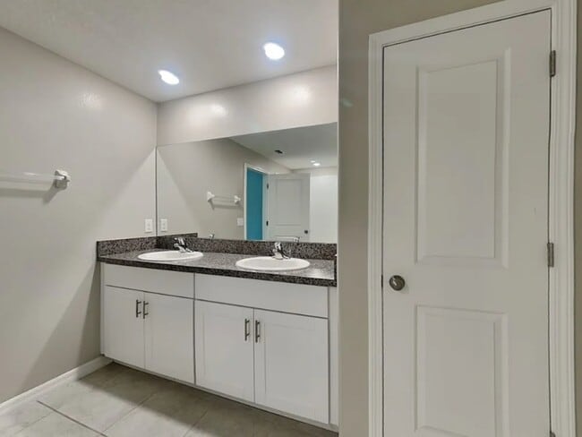 Building Photo - 11188 Riley Pines Cir