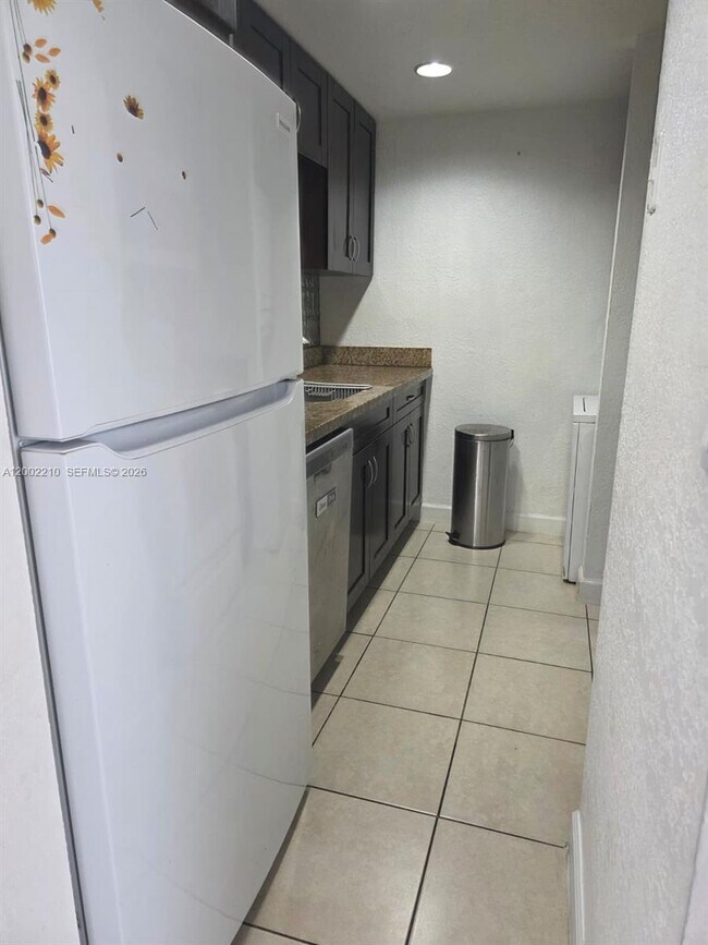 Foto del edificio - 5055 NW 7th St