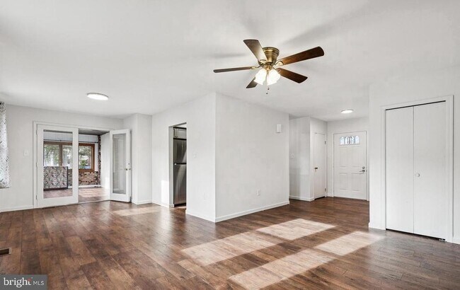 Foto del edificio - 715 Cooper Landing Rd