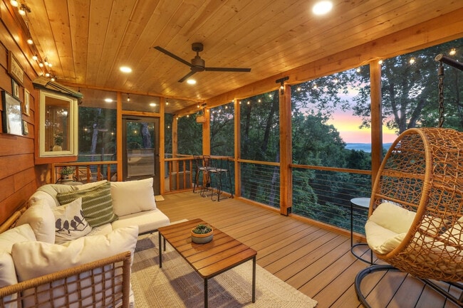 Building Photo - 10512 Wooton Rd