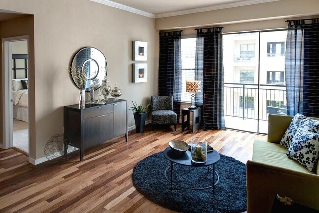 Foto del edificio - 1505 Elm St