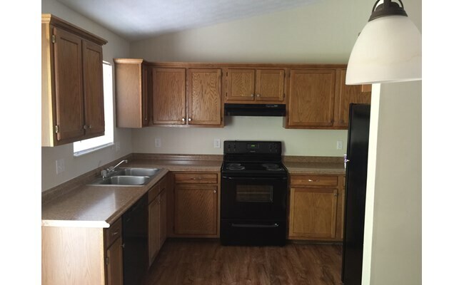 Building Photo - 996 Venetian Ter