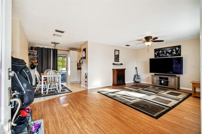 Building Photo - 2 br, 2 bath House - 4404 Hagen Avenue