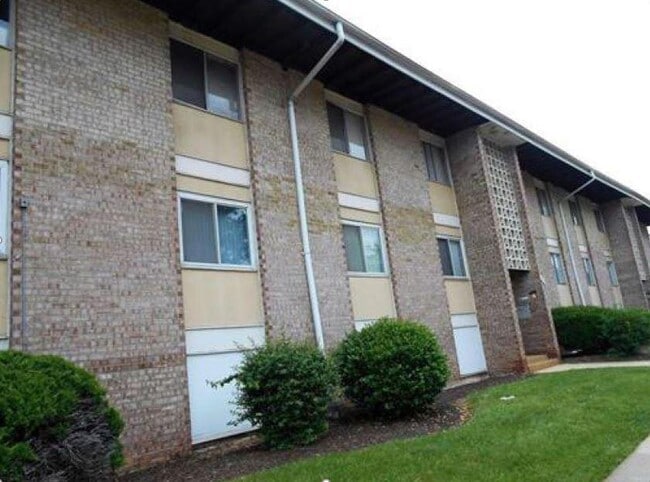 Foto del edificio - 504 Wilson Bridge Dr