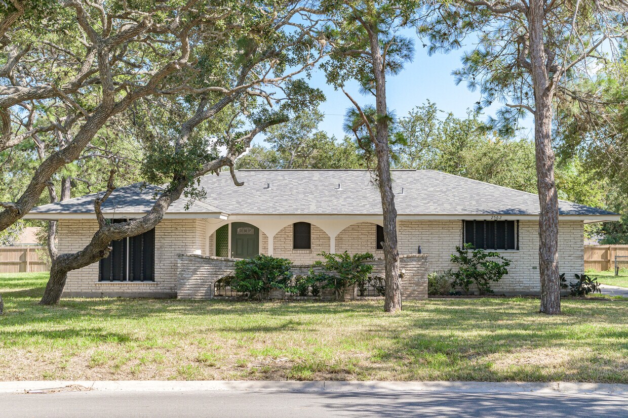 2562 Henrietta Pl, Ingleside, TX 78362 House Rental in Ingleside, TX