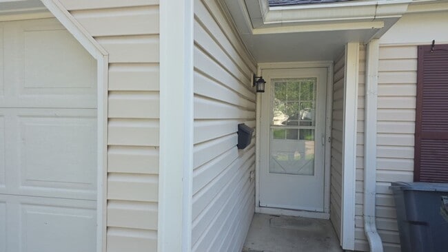 Building Photo - 505 Nebraska Cir