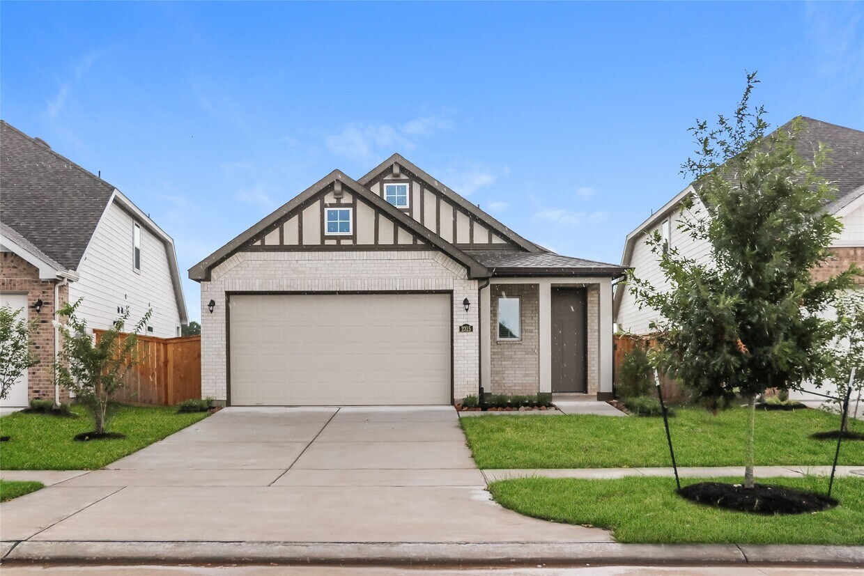 Foto principal - 2315 Foster Hl Rd