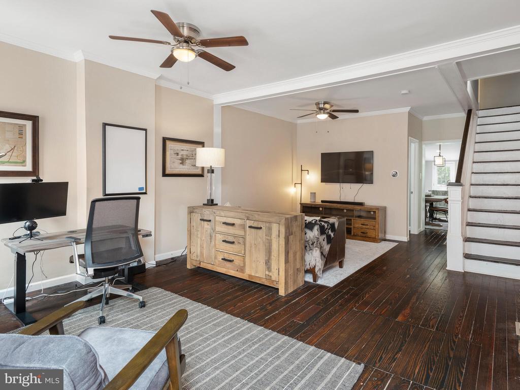 Foto principal - 134 E Miner St