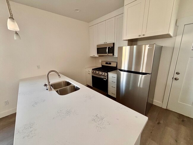 Building Photo - 1543 Tyram Grv