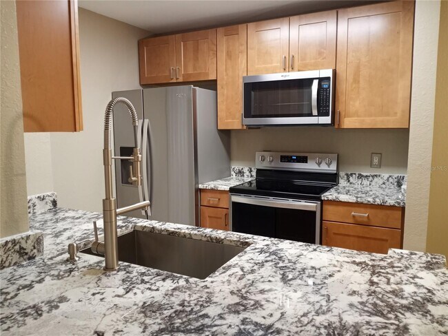 Building Photo - 8911 Manor Loop