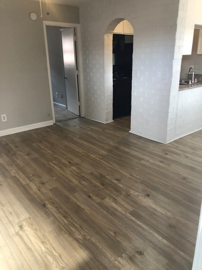 Building Photo - Forest Cove Apartments