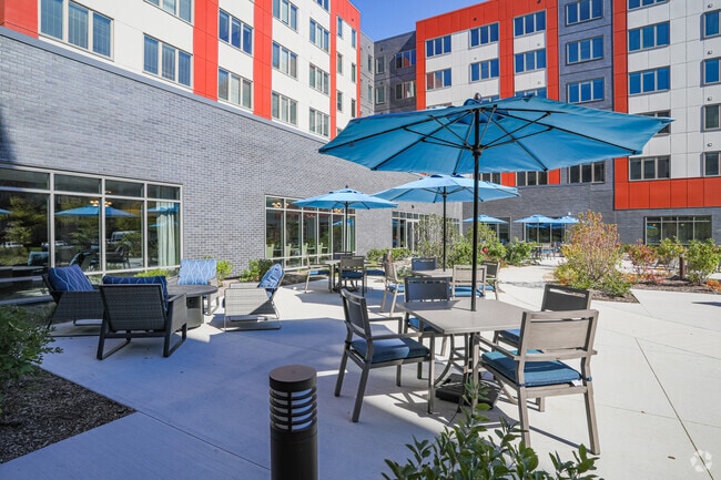 Courtyard - Tamarisk NorthShore