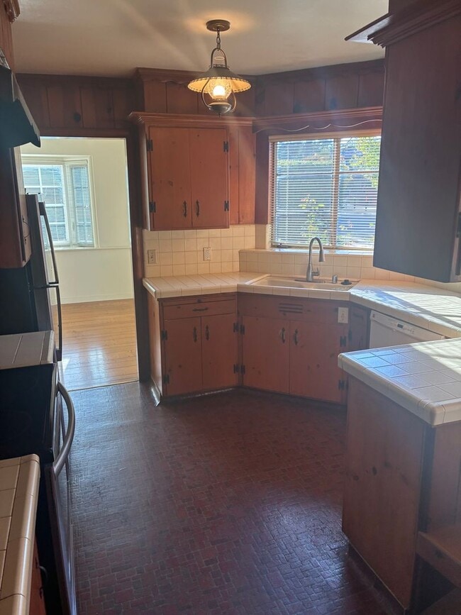 Foto del edificio - 1150 Stockbridge Ave