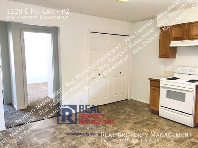 Building Photo - 1120 E Poplar-#2