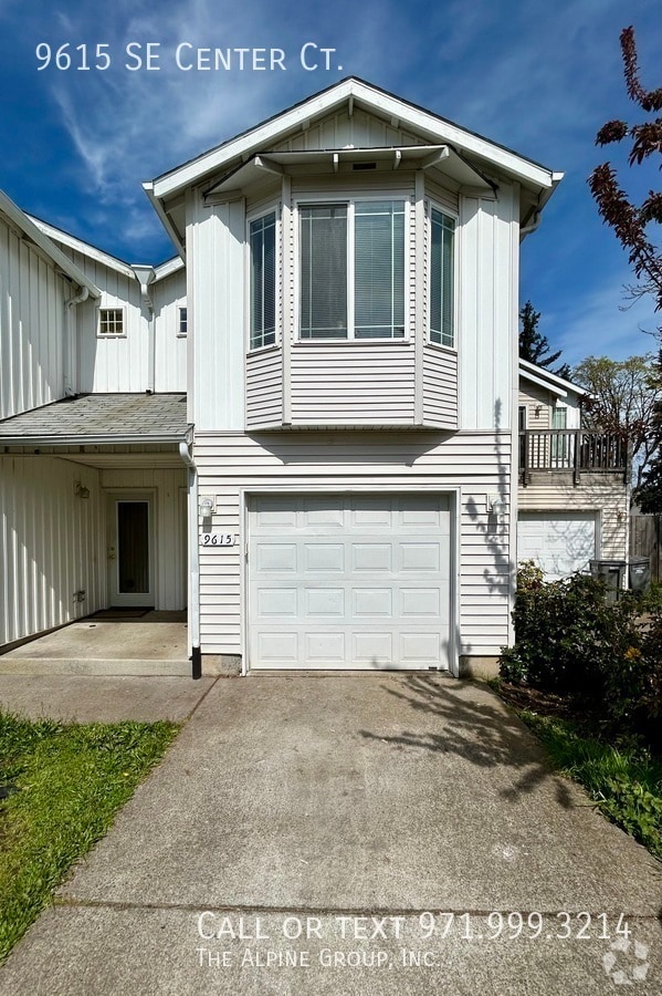 Building Photo - 9615 SE Center Ct