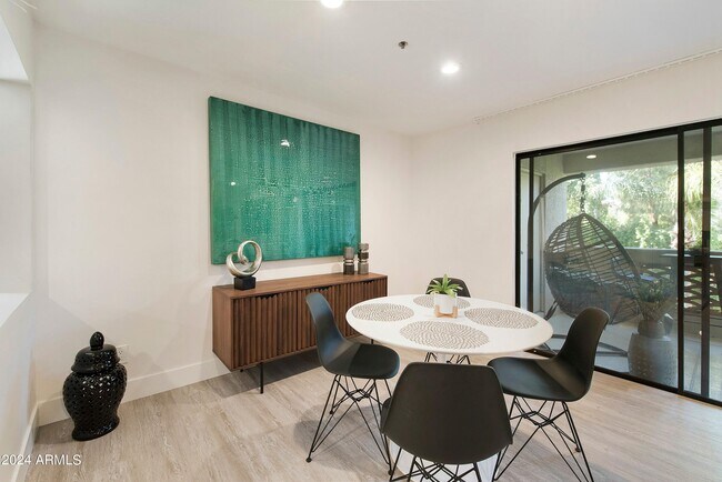 Foto del edificio - 5104 N 32nd St