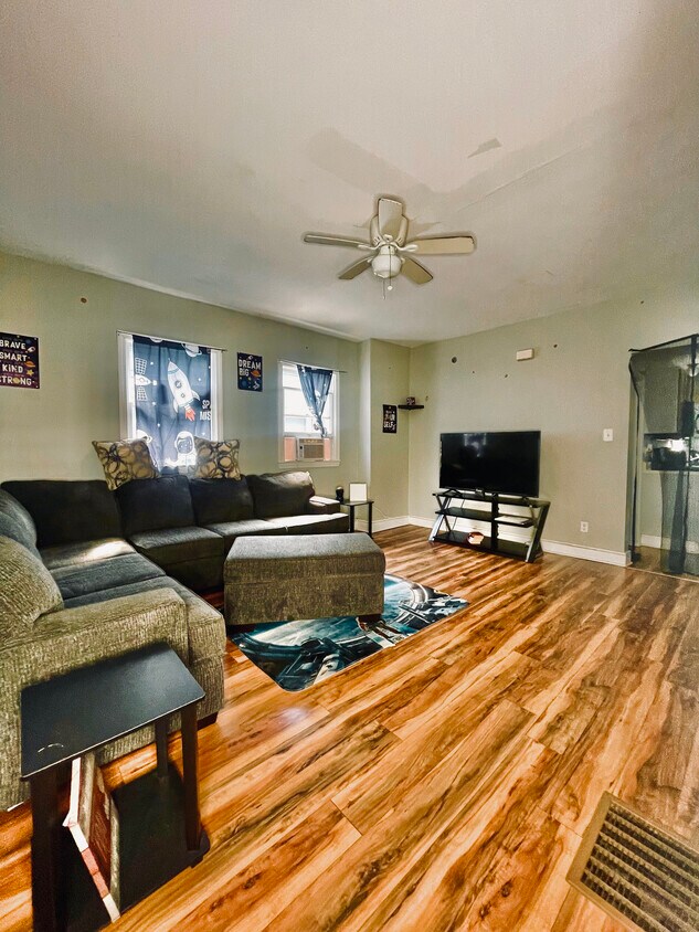 Foto principal - 104 Kelburn St