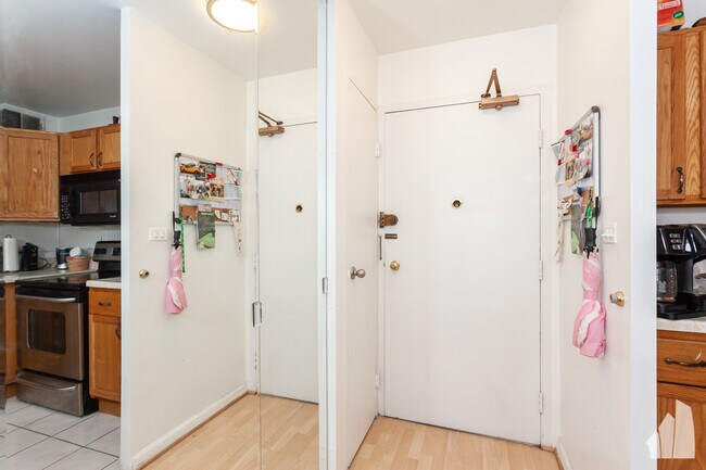 Foto del edificio - 6157 N Sheridan Rd