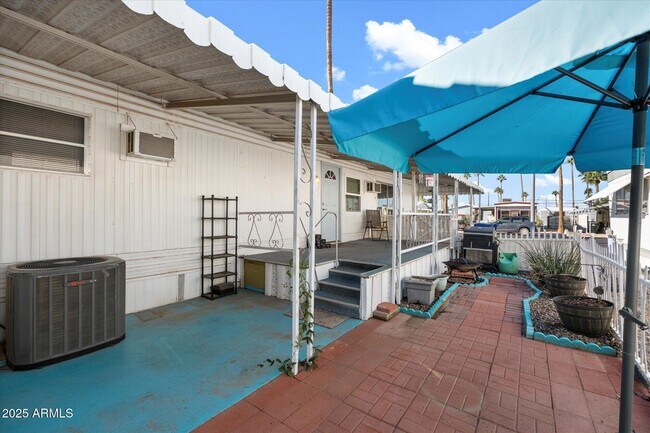 Building Photo - 7807 E Main St