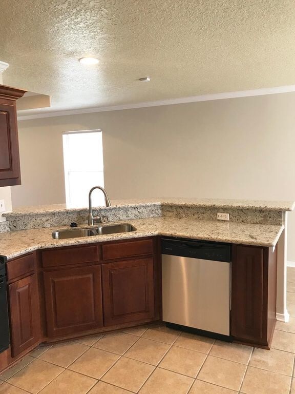 Foto del edificio - 13481 McLeod Ct