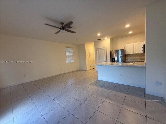 Photo - 1100 SW 6th Ct Townhome