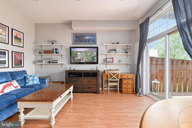 Foto del edificio - 2372 Battery Hill Cir