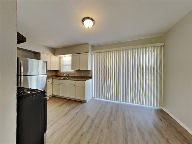 Building Photo - 604 Bluebonnet Ln