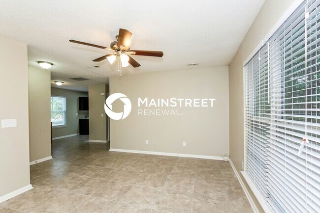 Foto del edificio - 2 Bedroom Pet-Friendly Home in Charlotte, ...