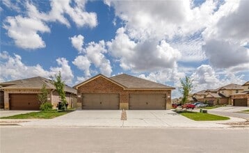 Building Photo - 153 Samuel Dr