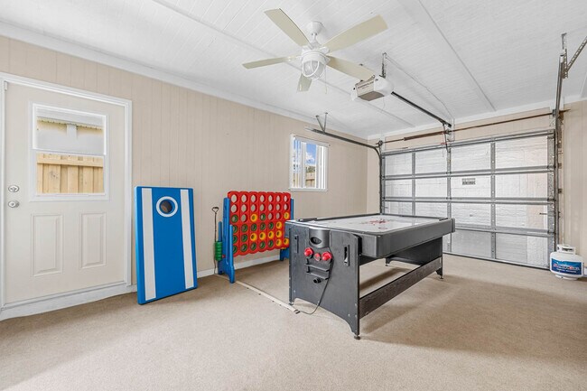 Building Photo - 219 Garfield Ave