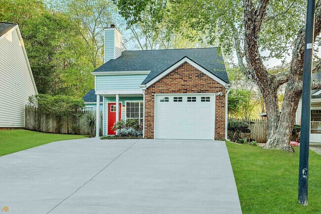 Building Photo - 1363 Yorkshire Ln
