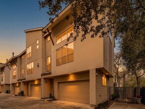 Building Photo - 5219 Kiam St