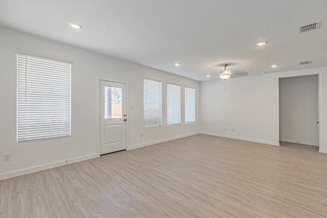 Building Photo - 1357 Rockwell Dr