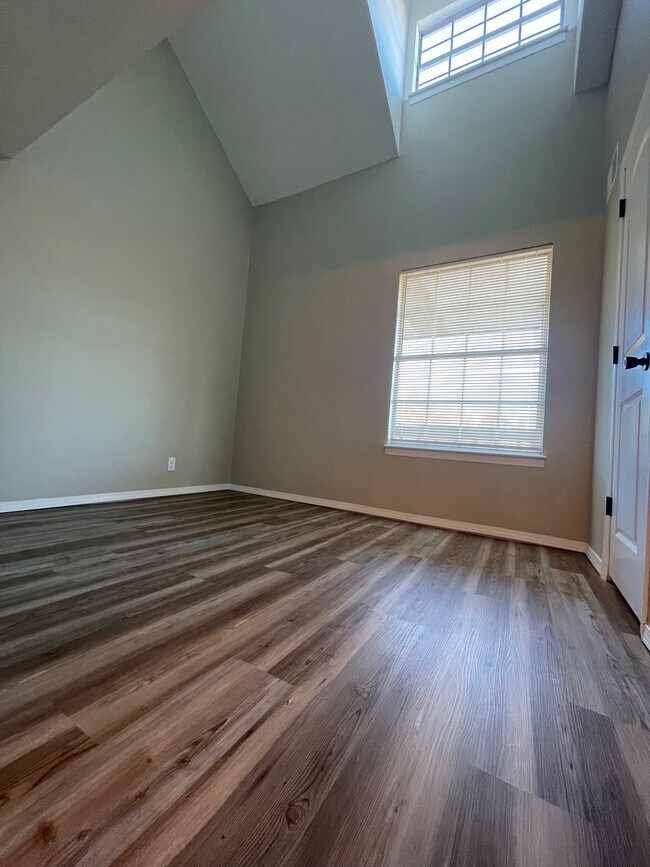 Foto del edificio - 16 Fall Creek Trail