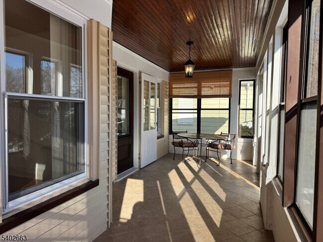 Foto del edificio - 4 Claremont Pl