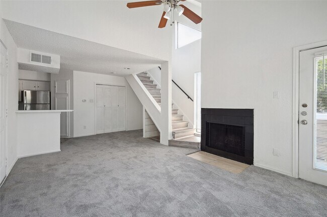 Foto del edificio - 9811 Walnut St