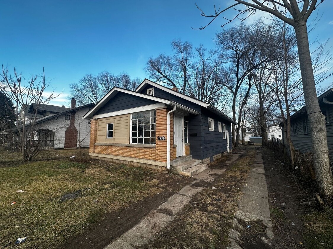 Primary Photo - 1 bed 1 bath House