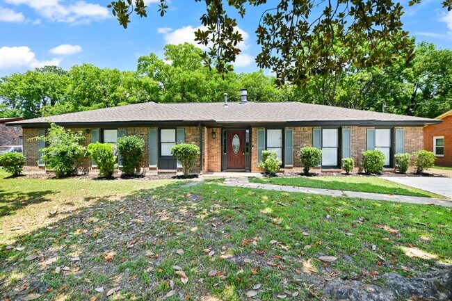 Foto del edificio - 2117 Semmes Dr
