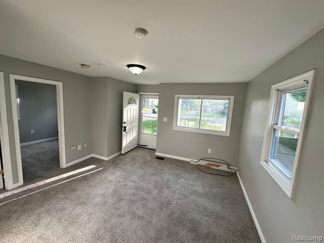 Building Photo - 22450 Haynes Ave